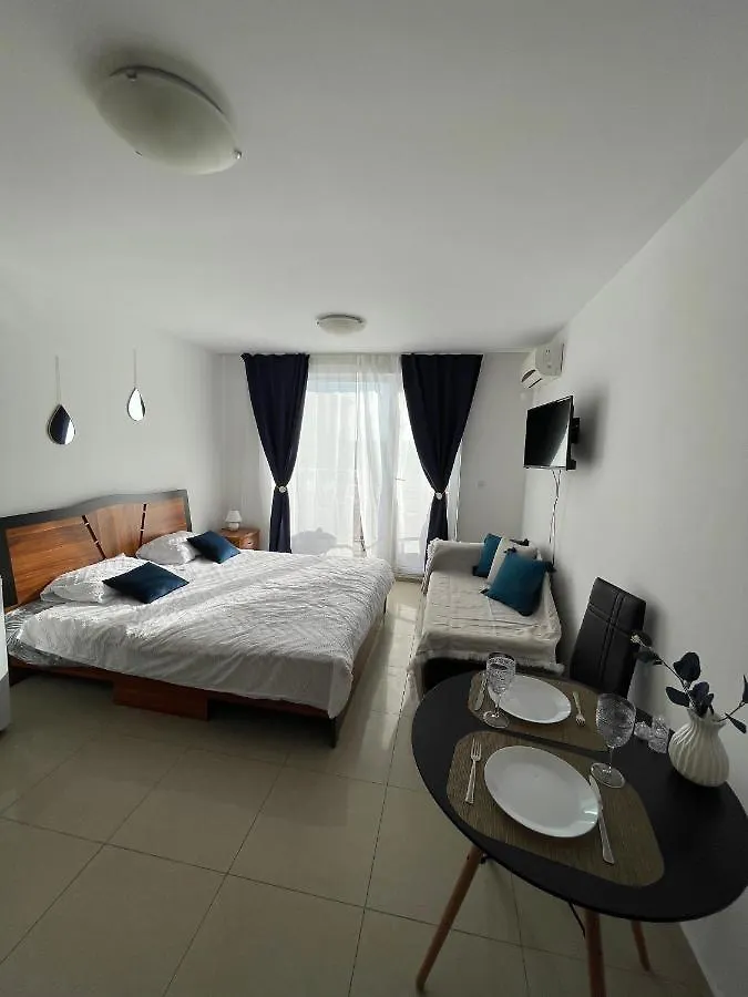 Admiral Plaza Aparthotel Sunny Beach