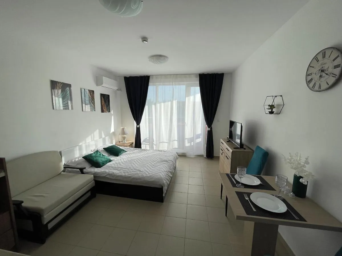 Aparthotel Admiral Plaza Słoneczny Brzeg